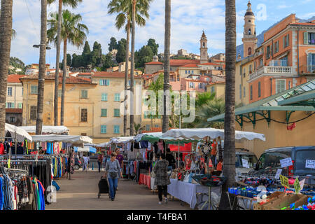 Frankreich, Alpes Maritimes, Menton, Markt am Fuße der Altstadt // Frankreich, Alpes-Maritimes (06), Menton, marché Au Pied de la Vieille ville Stockfoto