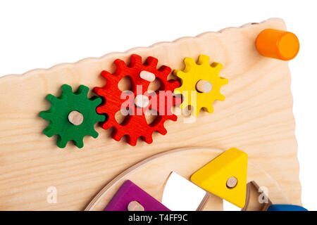 Holz- Umweltfreundliche besetzt - pädagogisches Spielzeug für Kinder, Babys auf weißem Hintergrund isoliert, bestehend aus bunten Holzpuzzle Stücke Stockfoto
