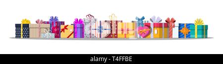 Satz von geschenkboxen auf Weiß isoliert. Bunte gewickelt. Verkauf, shopping. Vorhanden Boxen in verschiedenen Größen mit Schleifen und Bänder. Sammlung zum Geburtstag ein Stock Vektor