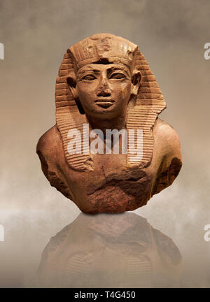 Quarz Antike Ägyptische Statue Kopf des Königs Amenophis II. von Wad Ban Naga, Sudan. 18. Dynastie 1425 BC. Neues Reich Museum Berlin Cat No: BIN 2057 Stockfoto