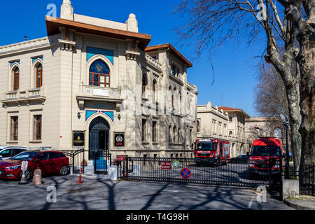 Fatih, Istanbul/Türkei - 04. März 2019: Feuerwehr Gebäude Istanbul Stockfoto