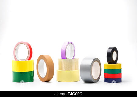 Farbigem Klebeband, Klebeband isoliert, Klebstoffe, Zubehör für zu Hause und bei der Arbeit Gebäude Repair Tool. Stockfoto