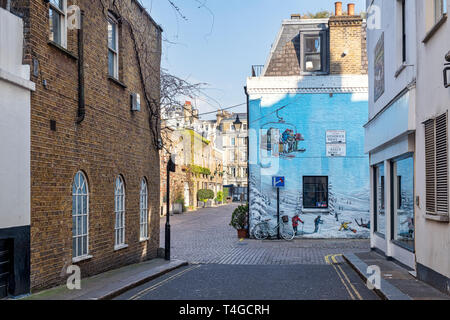 London Häuser und Ski Wandbild auf ein Business Hotel in Reece Mews, Kendrick Place, South Kensington, SW7, London. England Stockfoto