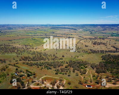 Luftaufnahme der regionalen Land Stadt von Bathurst vom Mount Panorama home Australiens berühmteste Motor Car Rennen. Bathurst ist der Cent entfernt Stockfoto