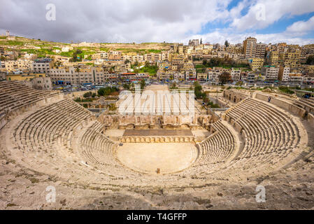 Luftbild des Römischen Theater in Amman, Jordanien Stockfoto