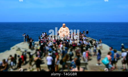 Sydney, Australien - Nov 4, 2018. Mu Boyan: Horizont. Skulptur am Meer entlang der Bondi, Coogee Spaziergang entlang der Küste ist der weltweit größte frei der Publi Stockfoto