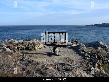 Sydney, Australien - Oct 23, 2018. Michael Snape: Freiheit. Skulptur am Meer entlang der Bondi, Coogee Spaziergang entlang der Küste ist der weltweit größte frei Stockfoto