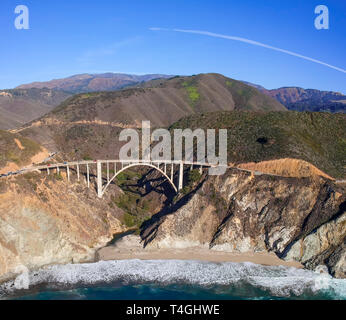 Bixby Bridge und Pacific Coast Highway in Big Sur, Kalifornien, USA Stockfoto