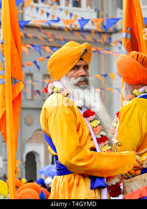 Gravesend, Kent, Großbritannien. Vaisakhi (oder Baisakhi/Vaishakhi/Vasakhi) jährliche Sikh Festival der Punjabi neues Jahr. 13. April 2019 Stockfoto