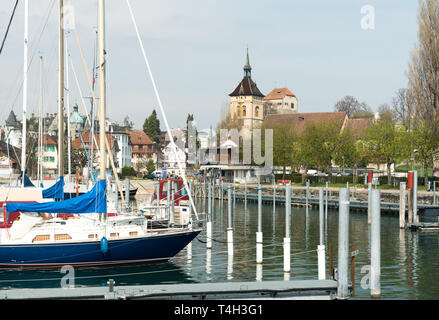 Aarbon, SG/Schweiz - April 7, 2019: Blick auf den Hafen und die Altstadt von Arbon am Bodensee in der Schweiz Stockfoto