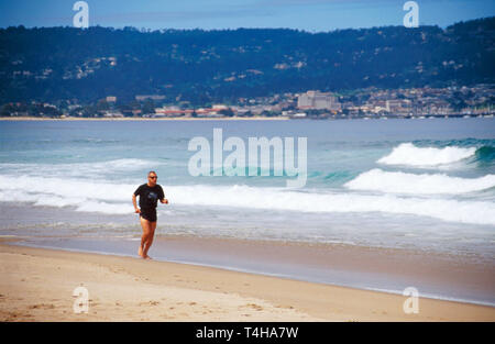 Monterey California, County Sea Waterside Beach Beachstrands, Sand, Surf, Monterey State Beach Beachstrands, Sand, Surf, Pacific Coast, Jogger, Jogger, Jogger, Jogging, Runner, ru Stockfoto