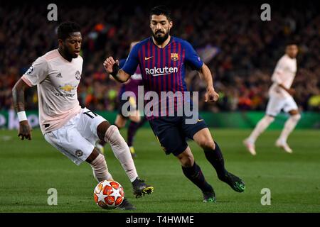 Barcelona, Spanien. 16 Apr, 2019. Suarez des FC Barcelona, und Fred von Manchester United in der Champions League, Fußball Match zwischen dem FC Barcelona und Manchester United am 14. April 2019 im Camp Nou Stadion in Barcelona, Spanien Quelle: CORDON PRESSE/Alamy leben Nachrichten Stockfoto