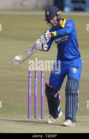 Chester Le Street, UK. 17 Apr, 2019. Scott Stahl von Durham während der Royal London einen Tag Pokalspiel zwischen dem Durham County Cricket Club und Northamptonshire County Cricket Club Emirates Riverside, Chester Le Street am Mittwoch, den 17. April 2019. (Credit: Mark Fletcher | MI Nachrichten) Credit: MI Nachrichten & Sport/Alamy leben Nachrichten Stockfoto