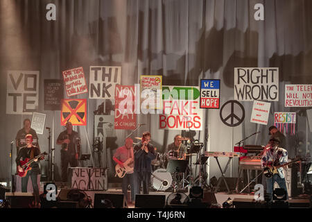Brighton, UK. 17 Apr, 2019. Brighton, UK. Mittwoch, 17. April 2019. Die Specials im Brighton Dome, Kredit: Jason Richardson/Alamy leben Nachrichten Stockfoto
