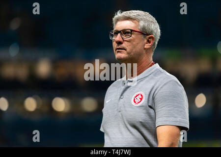 RS - Porto Alegre - 04/17/2019 - Gaucho2019, Gremio x Internacional - odair Hellmann Internacional Trainer während des Spiels gegen die Gilde der Arena Arena der Gilde für die Meisterschaft 2019. Foto: jeferson Guareze/AGIF Stockfoto