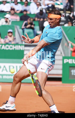 Roquebrune-Cap-Martin, Frankreich. 17 Apr, 2019. Rafael Nadal (ESP) Tennis: 2. Runde der Männer Singles Match in Monte Carlo Masters in Monte Carlo Country Club in Roquebrune-Cap-Martin, Frankreich. Credit: Itaru Chiba/LBA/Alamy leben Nachrichten Stockfoto
