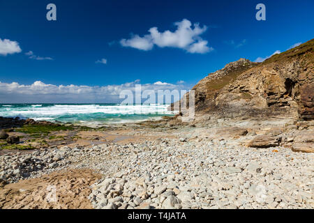Sonnigen Tag an der Kapelle Porth Beach Cornwall England UK Europa Stockfoto