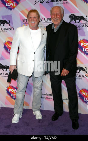 Halten Gedächtnis lebendig ehrt Lionel Richie bei der 23. jährlichen Macht der Liebe Gala im MGM Grand Garden Arena Mit: Mark Davis, Fred Biletnikoff Wo: Las Vegas, Nevada, United States Wenn: 16 Mar 2019 Credit: Judy Eddy/WENN.com Stockfoto
