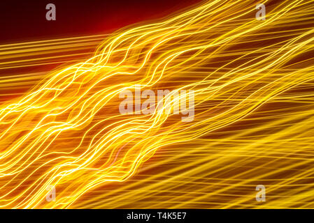 Beweglichen Neonlichter abstrakte Textur. Lange Belichtung geschossen Stockfoto