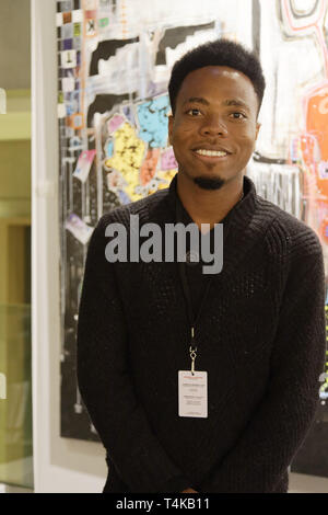 Mounou Wunsch Koffi angezeigt im Urban Art Fair Paris Carreau du Temple. Credit: Veronique Phitoussi/Alamy Stock Foto Stockfoto