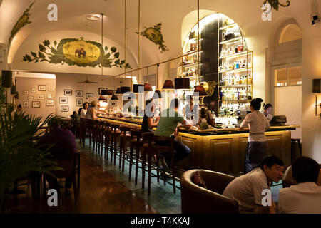 Elephant Bar im Raffles Hotel Le Royal, Phnom Penh, Kambodscha, Südostasien, Asien Stockfoto