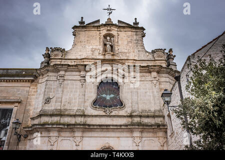 Cisternino, es blickt auf das Itria-tal, in der so genannten Murgia dei Trulli - Apulien, Italien Stockfoto