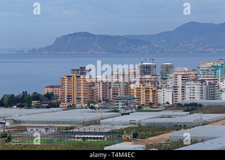 Anzeigen von Mahmutlar, Alanya, Provinz Antalya, Türkei Stockfoto