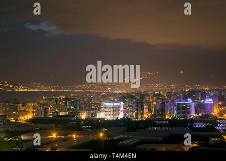 Abendlicher Blick von Mahmutlar, Alanya, Provinz Antalya, Türkei Stockfoto