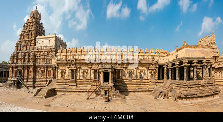 Horizontale Ansicht des Airavatesvara Tempel in Darasuram oder Dharasuram, Indien. Stockfoto