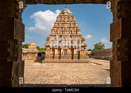 Horizontale Ansicht des Airavatesvara Tempel in Darasuram oder Dharasuram, Indien. Stockfoto