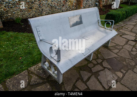 USAF World war ll Memorial Seat, Bury St Edmunds, Suffolk, Großbritannien Stockfoto