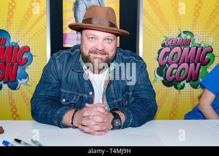 DORTMUND, Deutschland - 13. April 2019: Drew Powell (* 1976), Schauspieler am Deutschen Comic Con Dortmund Spring Edition, eine zweitägige Fan Convention Stockfoto