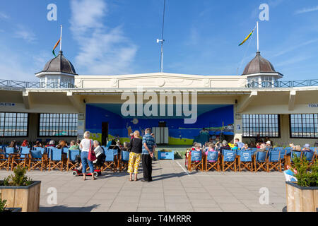 Die zentrale Musikpavillon, wie den Musikpavillon in Herne Bay, Kent, England bekannt. Stockfoto