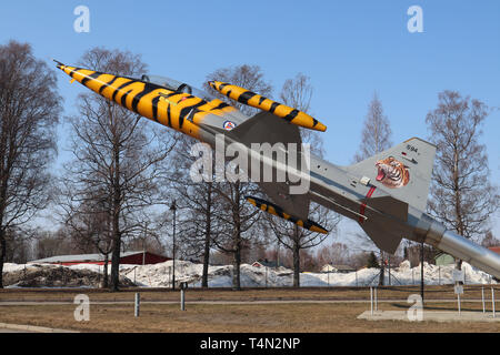 Northrop F-5B Freedom Fighter, RNoAF Tiger Squadron, norwegischen Streitkräfte Aircraft Collection, Gardermoen, Norwegen, 06. April 2019, Foto von Richard G Stockfoto