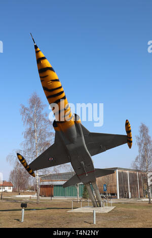 Northrop F-5B Freedom Fighter, RNoAF Tiger Squadron, norwegischen Streitkräfte Aircraft Collection, Gardermoen, Norwegen, 06. April 2019, Foto von Richard G Stockfoto