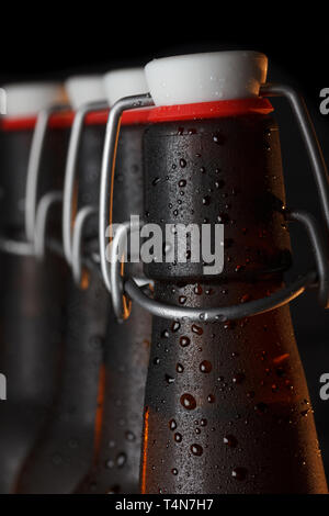 Bierflaschen mit Vintage swing Top Close up Stockfoto