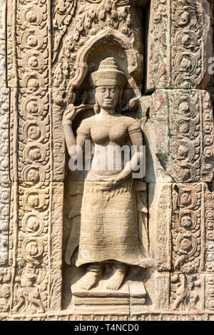 Geschnitzte menschliche Figur bei der UNESCO Welterbe archäologische Stätte von Preah Khan in Kambodscha Stockfoto
