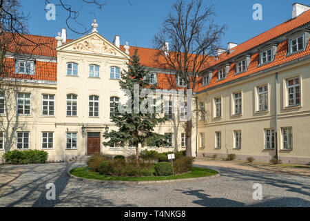 Warschau, Polen. April, 2018. Ein Blick auf den Palast der Vier Winde derzeit auch die polnischen Sitz der Weltgesundheitsorganisation Stockfoto