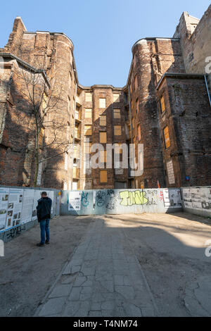 Warschau, Polen. April 2019. Ein Blick auf die Warschauer Ghetto Ruinen Stockfoto