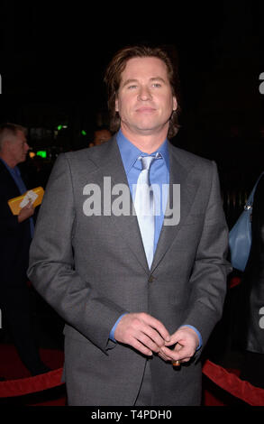 LOS ANGELES, Ca. November 16, 2004: Los Angeles, CA: Schauspieler Val Kilmer im Rahmen der Weltpremiere in Hollywood, seines neuen Films Alexander. Stockfoto