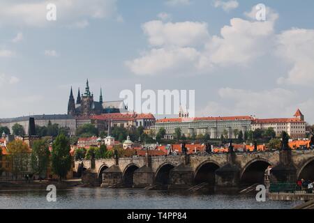 Prag, Tschechische Republik, 5. Mai, 2011: Ansicht der Burg - Hradcany Stockfoto