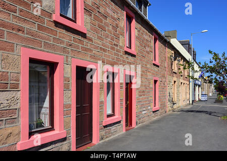 Häuser an der High Street, Invergordon, Highland, Schottland, Vereinigtes Königreich Stockfoto