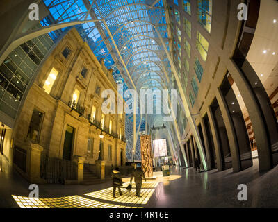 Die innensechskantschraube Lambert Galleria, entworfen von Santiago Calatrava, Brookfield Hotel in der Innenstadt von Toronto, Ontario, Kanada. Stockfoto