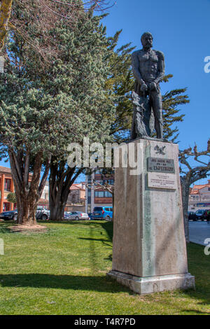 Roa de Duero, Burgos, Spanien - 24. März 2019: Statue von "El Empecinado" (1775-1825) Stockfoto