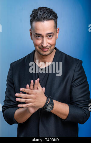 Leipzig, Deutschland. 12 Apr, 2019. Der Magier Farid, in der MDR-Talkshow "RIVERBOAT" am 12.04.2019 in Leipzig aufgenommen. Quelle: Thomas Schulze/dpa-Zentralbild/ZB/dpa/Alamy leben Nachrichten Stockfoto