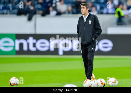 18. April 2019, Hessen, Frankfurt/Main: Fußball: Europa League, Eintracht Frankfurt - Benfica Lissabon, K.o.-Runde Viertelfinale, Rückspiel, in der Commerzbank Arena. Lissabon Trainer Bruno Lage ist auf dem Spielfeld. Foto: Uwe Anspach/dpa Stockfoto