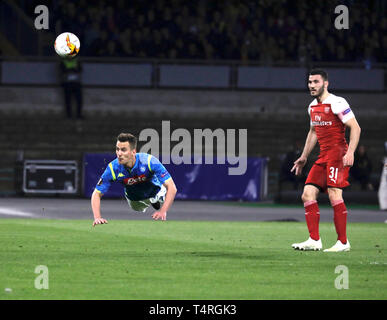 Neapel, Italien. 18 Apr, 2019. Aradiusz Milikaction während der Europa League Fußball-Match zwischen SSC Neapel FC und Arsenal im Stadion San Paolo in Neapel, Italien am 18. April 2019. Quelle: Fabio Sasso/ZUMA Draht/Alamy leben Nachrichten Stockfoto