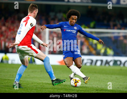 London, Großbritannien. 18 Apr, 2019. London, England - 19. April: Chelsea's William während UAFA Europa League Viertelfinale 2 Bein zwischen Chelsea und Slavia Prag Stadion an der Stamford Bridge, London, England am 19. Apr 2019. Credit: Aktion Foto Sport/Alamy leben Nachrichten Stockfoto