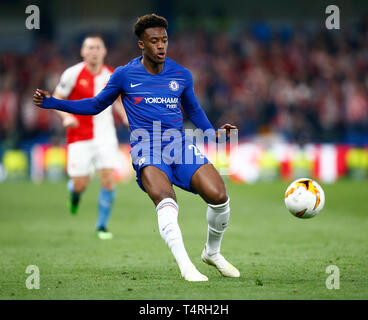 London, Großbritannien. 18 Apr, 2019. London, England - 19. April: Chelsea's Callum Hudson-Odoi während UAFA Europa League Viertelfinale 2 Bein zwischen Chelsea und Slavia Prag Stadion an der Stamford Bridge, London, England am 19. Apr 2019. Credit: Aktion Foto Sport/Alamy leben Nachrichten Stockfoto