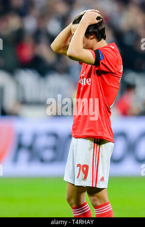 18. April 2019, Hessen, Frankfurt/Main: Fußball: Europa League, Eintracht Frankfurt - Benfica Lissabon, K.o.-Runde Viertelfinale, Rückspiel, in der Commerzbank Arena. Von Lissabon Joao Felix ist auf dem Feld. Foto: Uwe Anspach/dpa Stockfoto